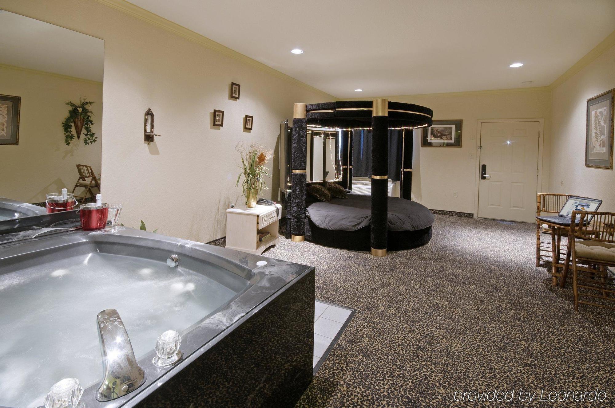 Americas Best Value Platinum Inn & Suites Хьюстон Номер фото